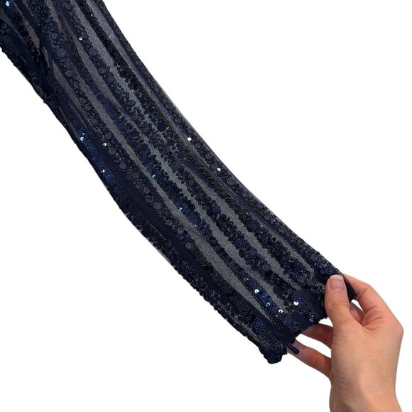 NWT Mac Duggal 11184 Plunging Striped Sequin Long Sleeve Gown in Midnight Size 2 - Picture 9 of 12